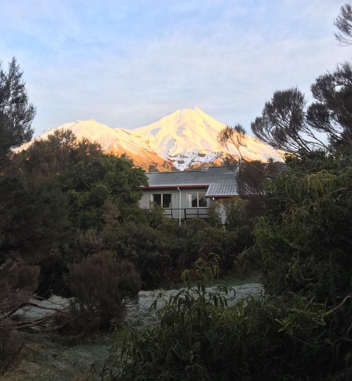 ニュージーランドのタラナキ山にある宿泊先 コニニロッジ